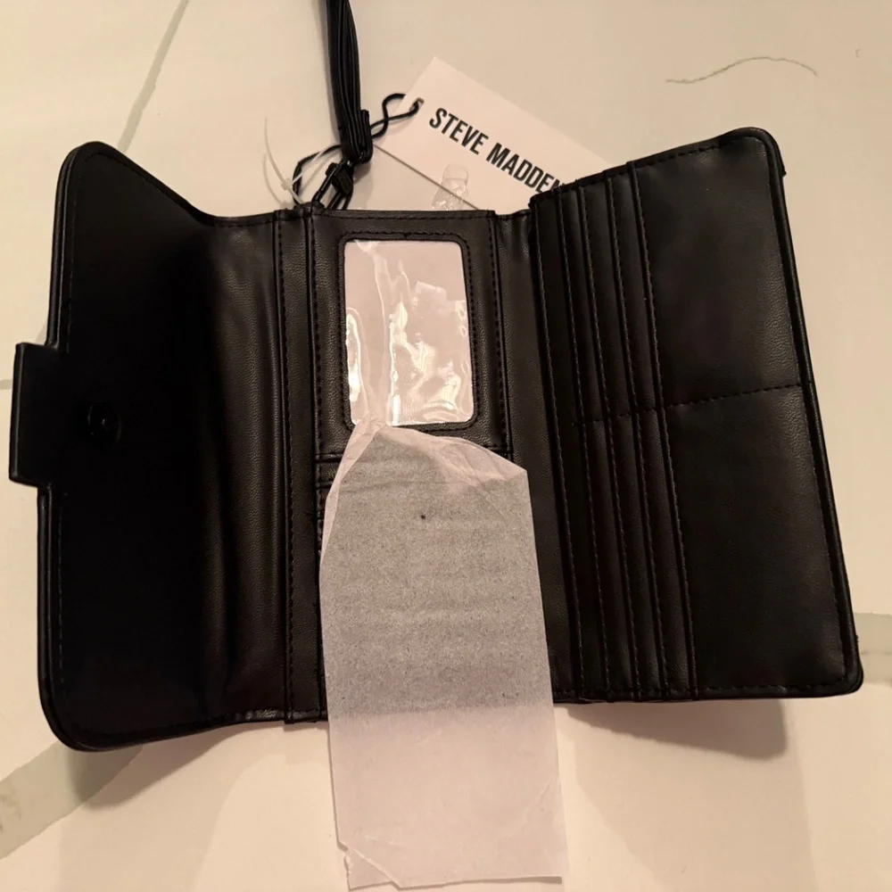 Wallet - Picture 3 of 3